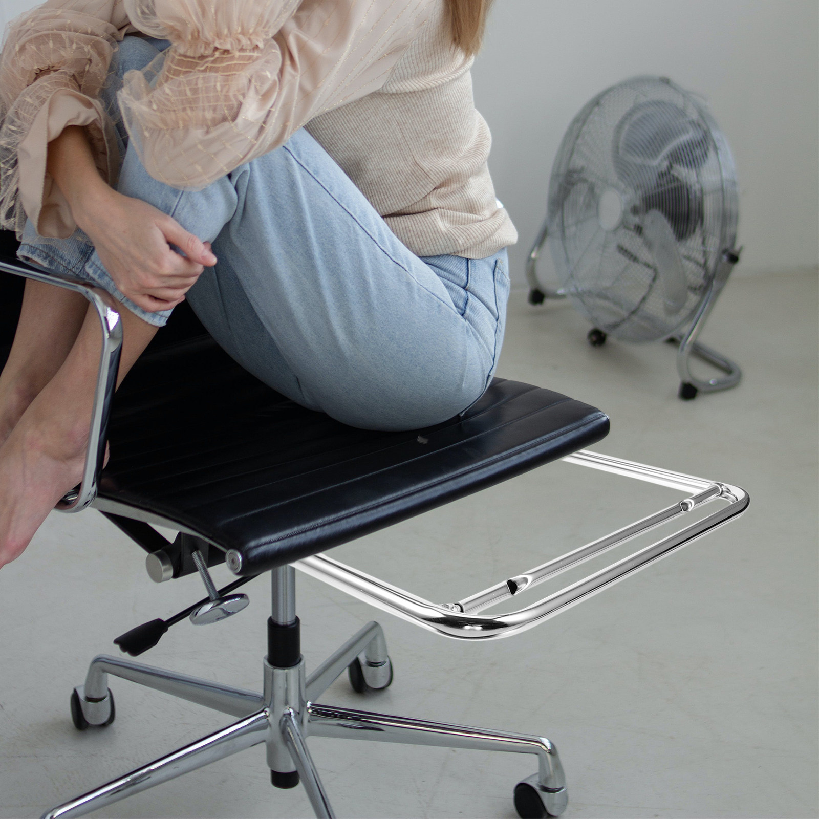 1 個フットレストラックステンレス鋼ワンピース電気メッキ椅子 - Footrest Under Desk のレビューと価格