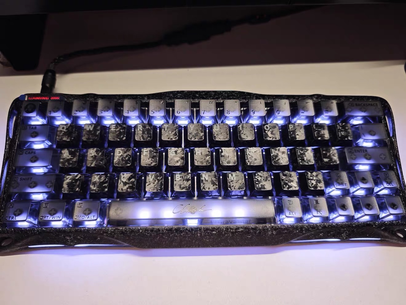 Gravity Planet V60 ゲーミングキーボード  - Esports Gaming Uk のレビューと価格